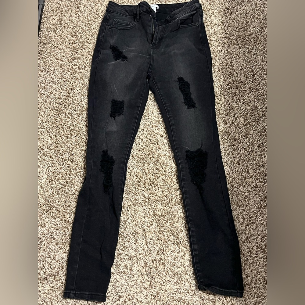 Black ripped skinny jeans. Size 27 / small. Girls / woman’s